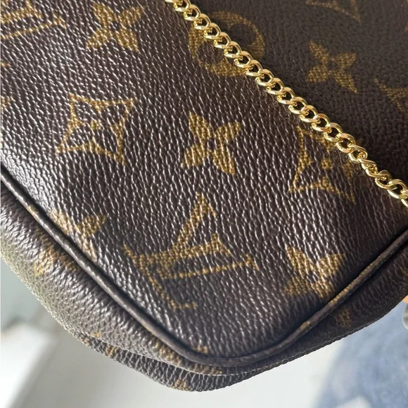Louis Vuitton Monogram Pochette Pouch Bag/ shoulder bag - Picture 5 of 14